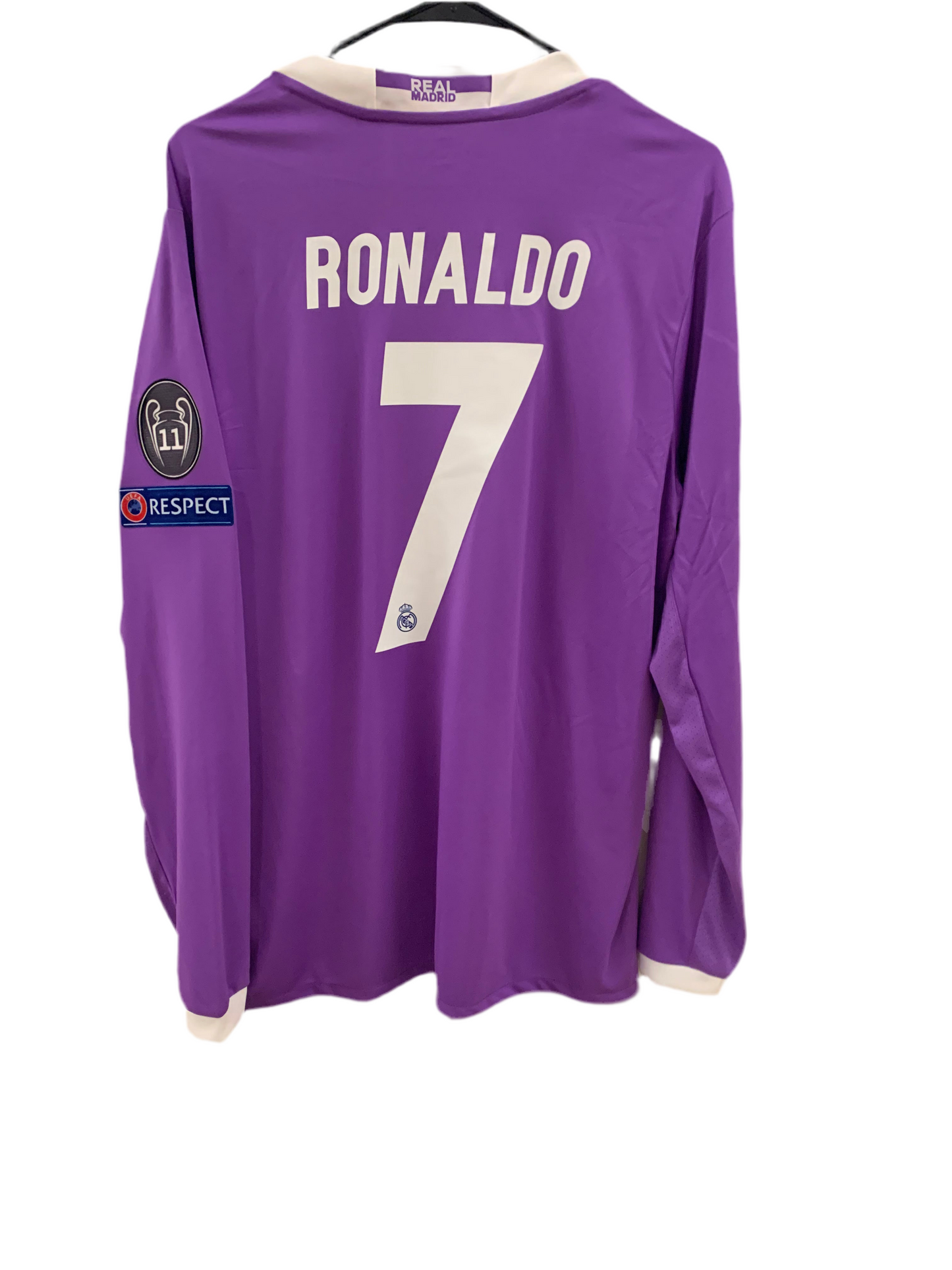 Cristiano Ronaldo official replica jersey/kits