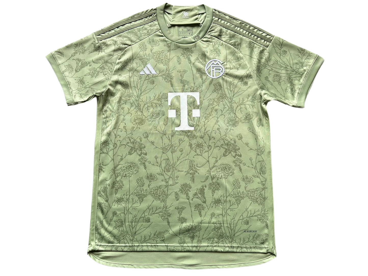 Bayern Munich Replica Jerseys/Kits