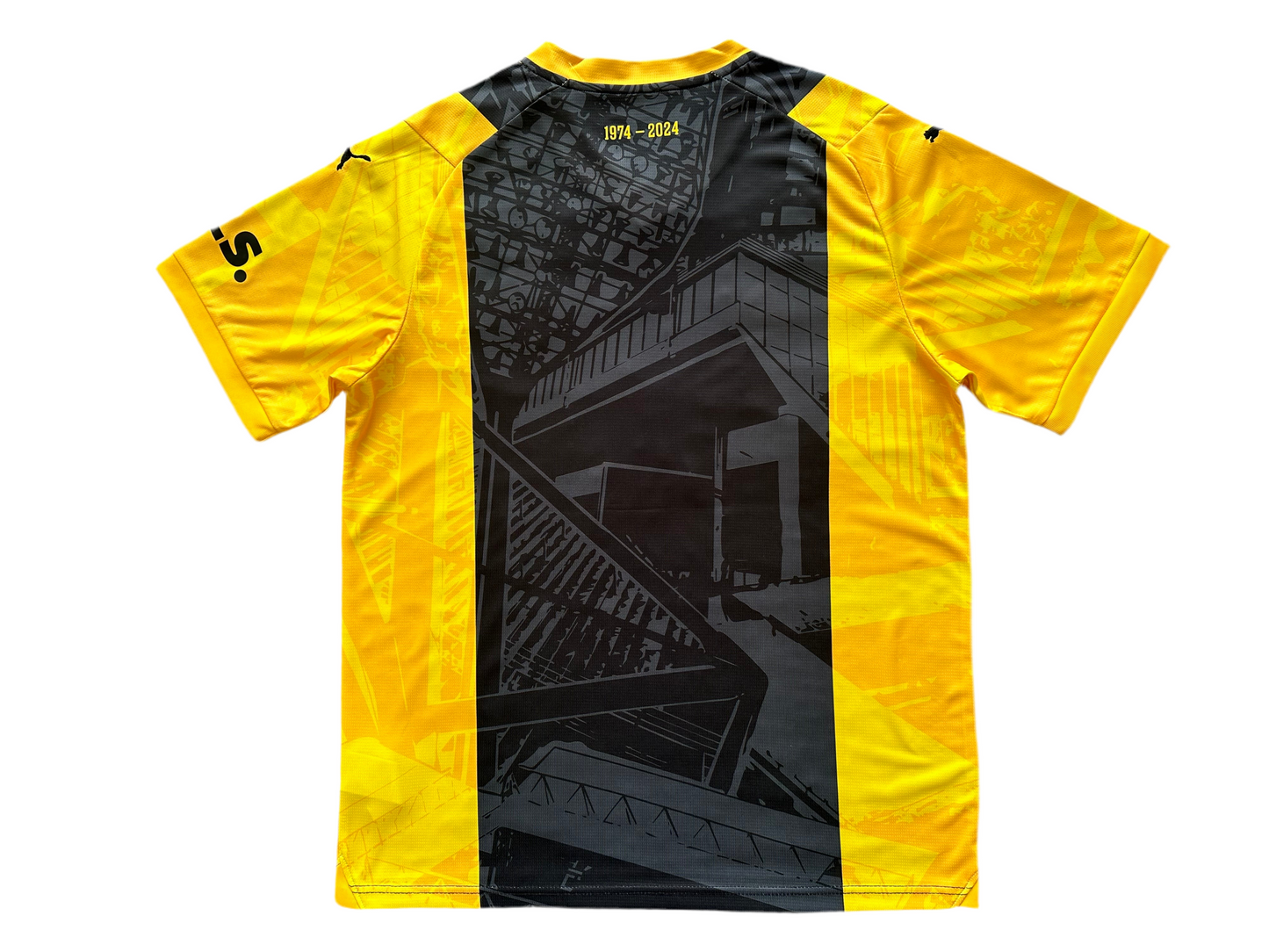 Borussia Dortmund Replica Jerseys/Kits
