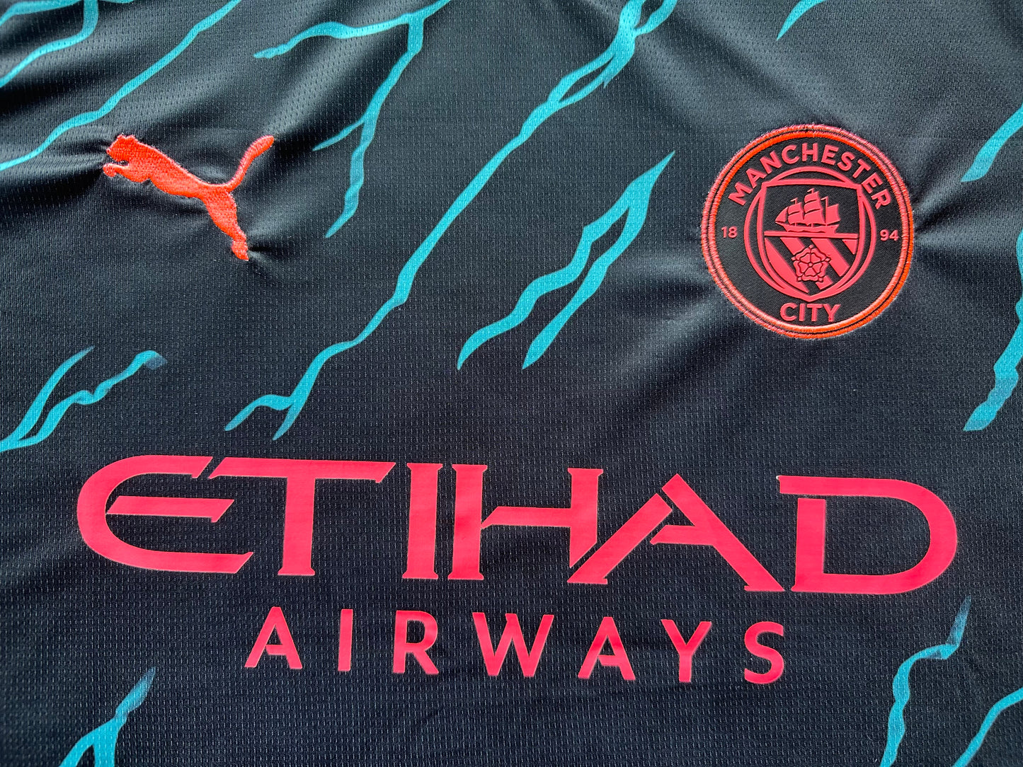 Manchester City Official Replica Jerseys/Kits
