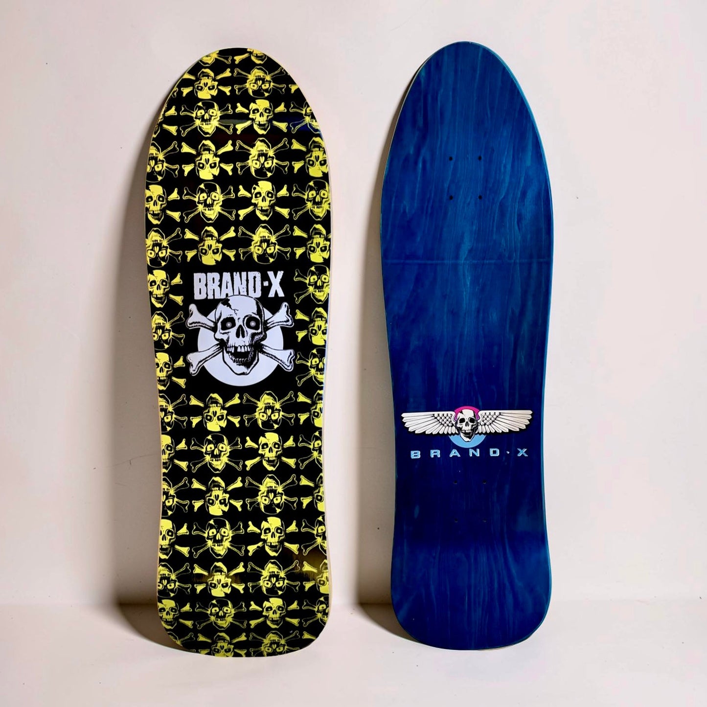 Knucklebone PIVOT Deck 9.75"x33"