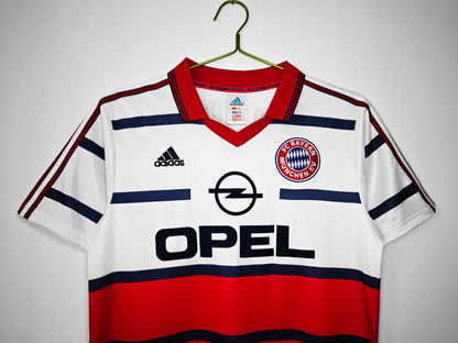 Bayern Munich Replica Jerseys/Kits