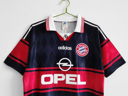 Bayern Munich Replica Jerseys/Kits