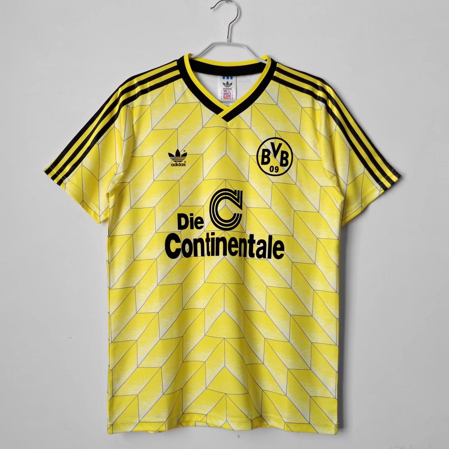 Borussia Dortmund Replica Jerseys/Kits