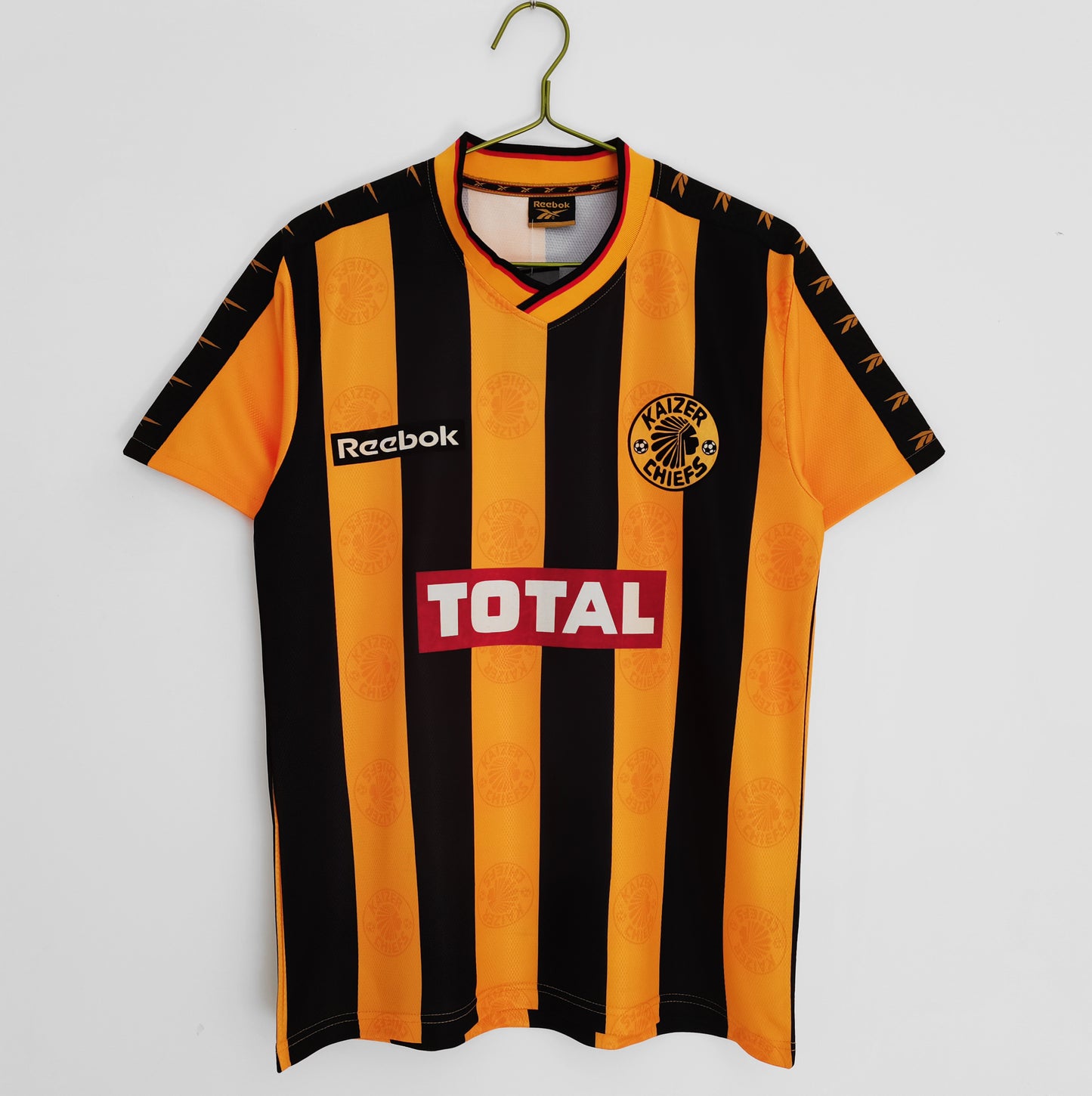 Kaizer Chiefs F.C. Replica Jerseys/Kits