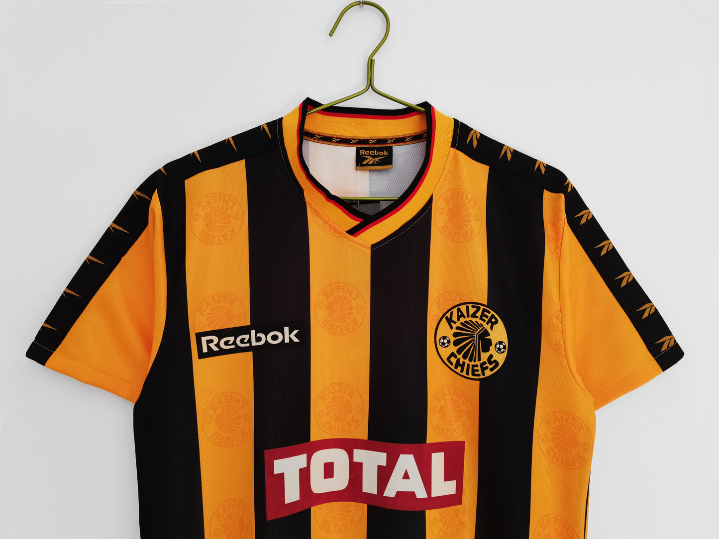 Kaizer Chiefs F.C. Replica Jerseys/Kits