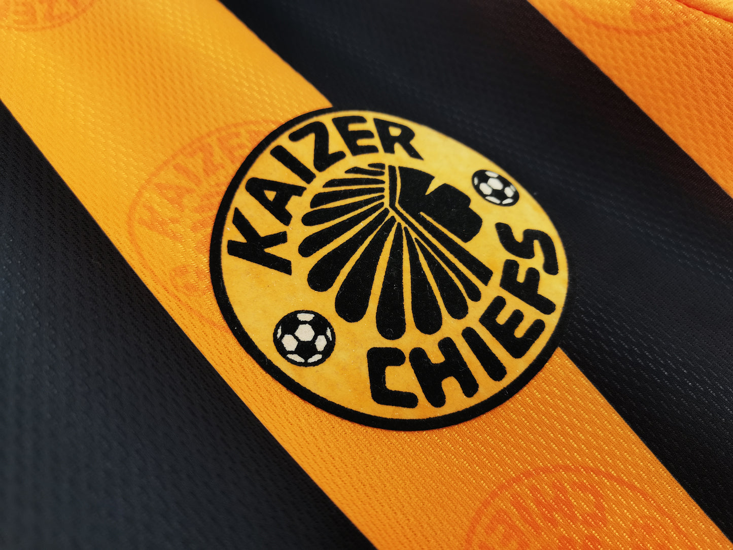 Kaizer Chiefs F.C. Replica Jerseys/Kits