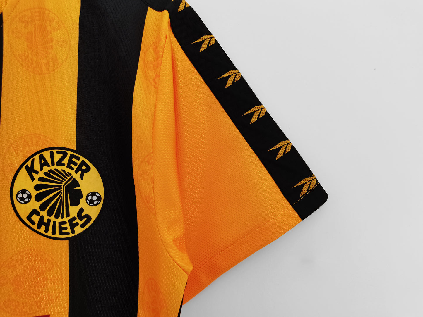 Kaizer Chiefs F.C. Replica Jerseys/Kits