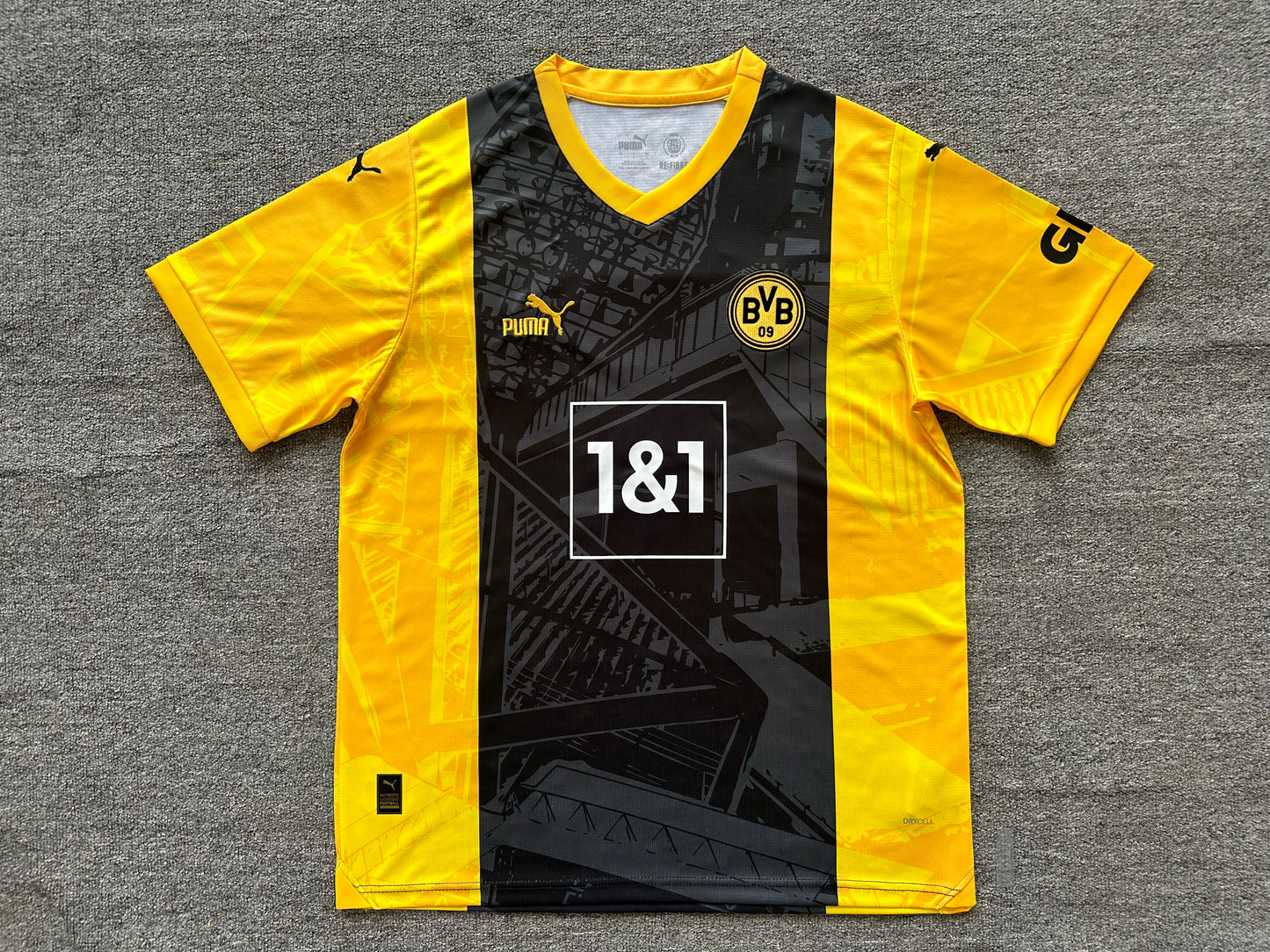 Borussia Dortmund Replica Jerseys/Kits