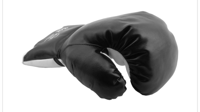 Traditional Black Boxing Gloves - Last Punch 16oz
